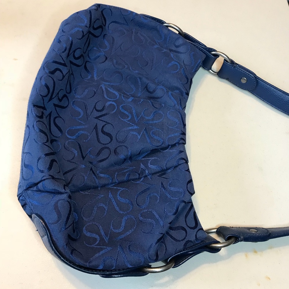 Simply Vera Vera wang blue purse leather strap - Picture 2 of 5